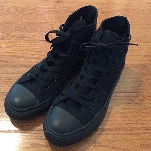 Converse High Top: Special Edition Black-Out